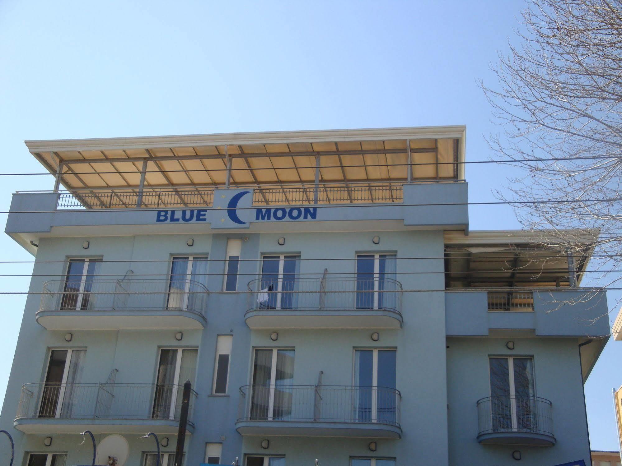 Hotel Blue Moon Rímini Exterior foto